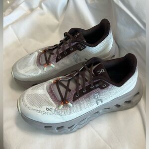 ON Running Cloudtilt